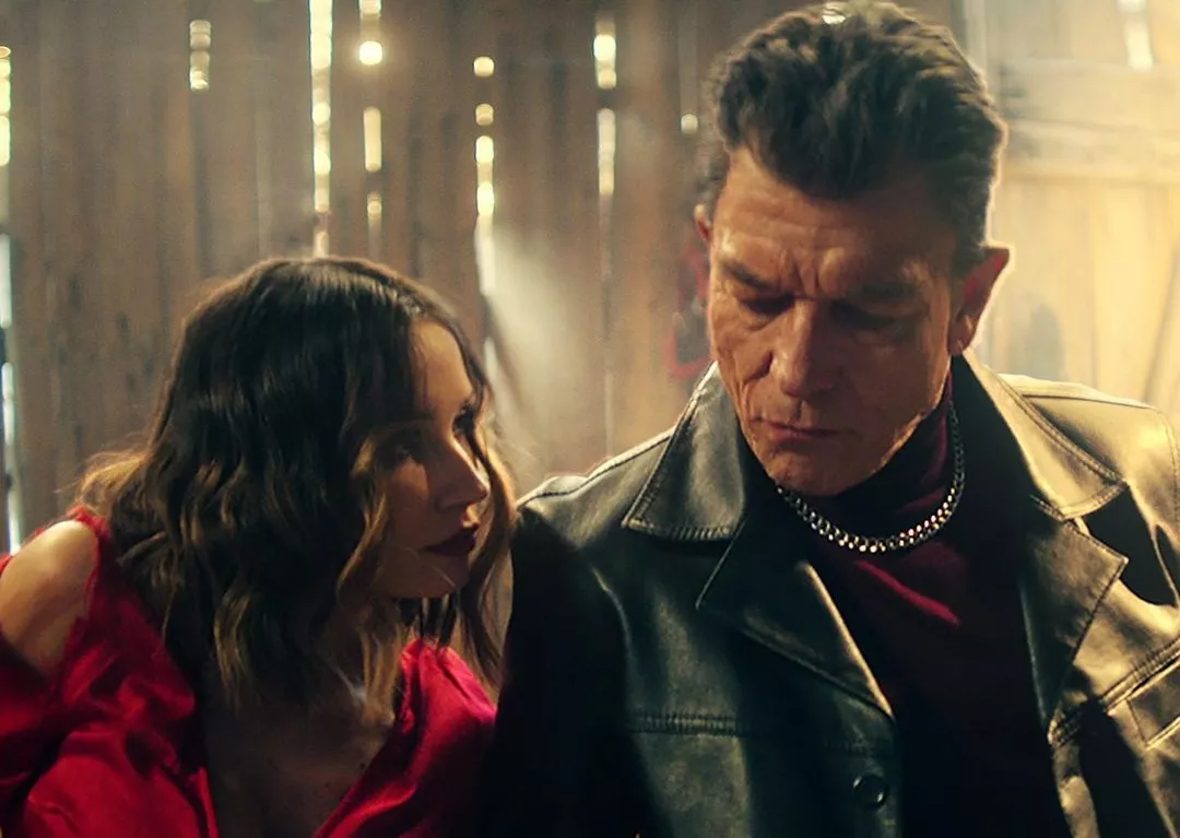 Sylwia z Love Island i słynny Grucha w produkcji gwiazd disco polo! ! To będzie nowy hit grupy ŁOBUZY?!